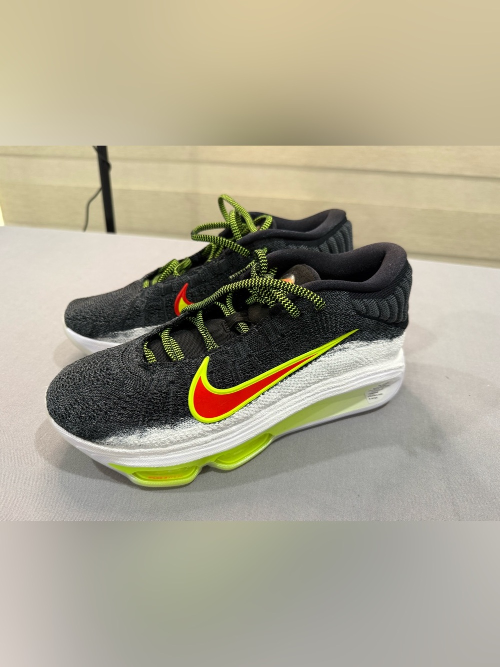 Nike Air Zoom GT Hustle 3 Victor Wembanyama Christmas Basketball 8.5 FV5953-008